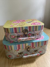 Set of 2 decorative floral patterned storage suitcases, 30, 25 Cm