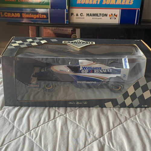 Paul model art 18 ayrton - 1:18,