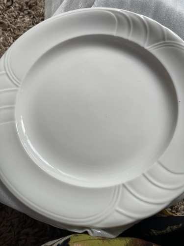 Royal doulton dinner service - doulton,