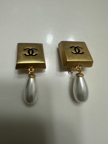 Chanel vintage rare logo - chanel,