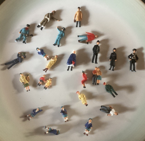 Job lot miniature model - 20+,
