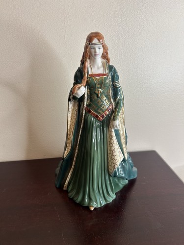 Royal worcester figurine - royal,
