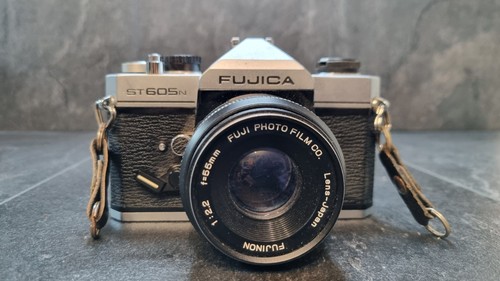 Fujica st605n slr film - fujica,
