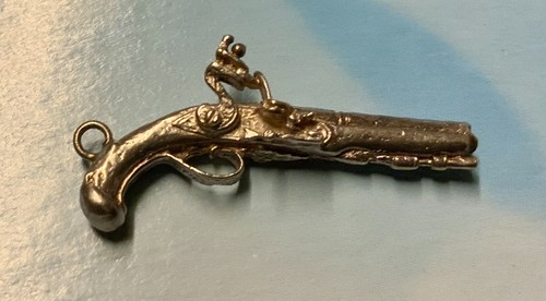 Vintage large flintlock - large,