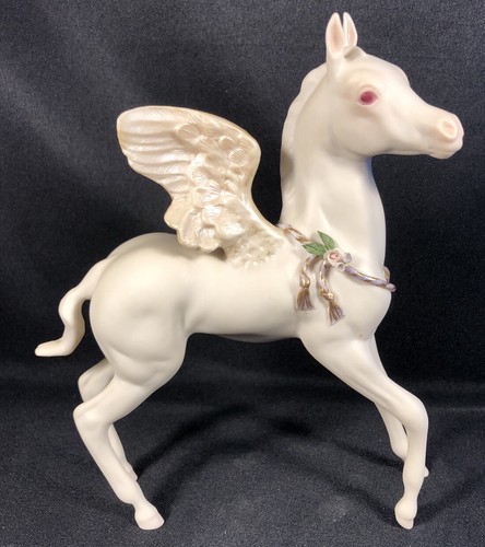 Cybis 640 pegasus horse - pegasus, w