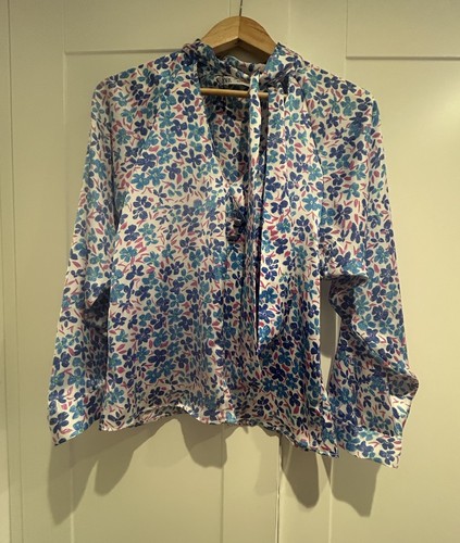 Zara floral pussy - zara, neck