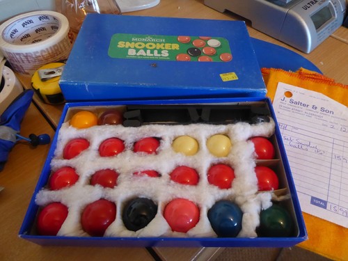 Collectors boxed snooker - , balls