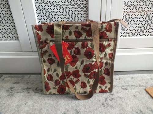 Bnwt signare art tapestry - bnwt,