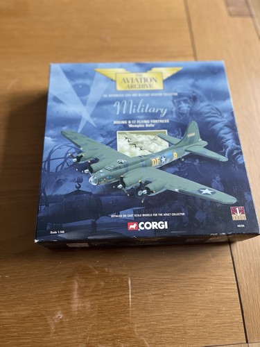 Corgi boeing flying - b-17,