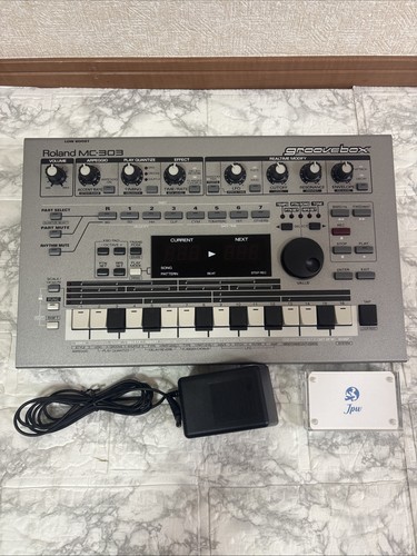 Roland 303 groovebox drum - groovebox,