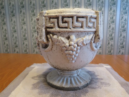 Vintage weathered shabby - weathered,