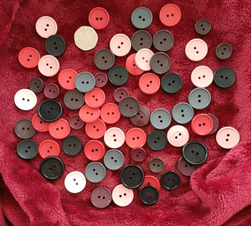 1990s plastic 2 hole - ×,