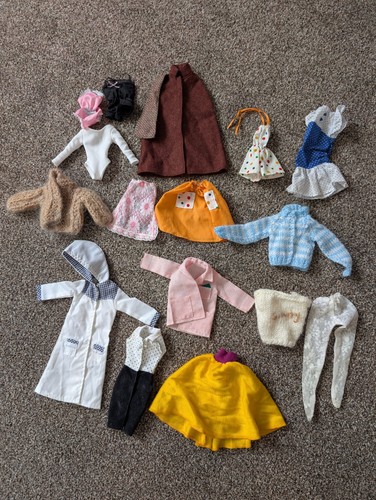 Vintage 1980 sindy dolls - 1980's,