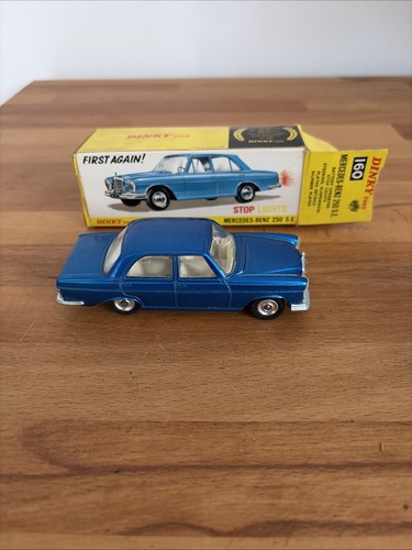 Dinky 160 mercedes benz - 160, 250