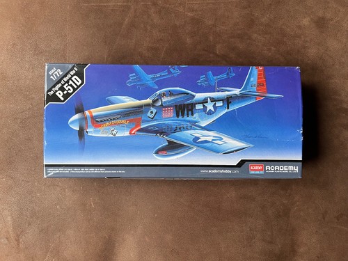 Academy p 51d - p-51d, mustang