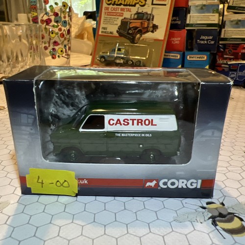 Corgi trackside ford transit - corgi,