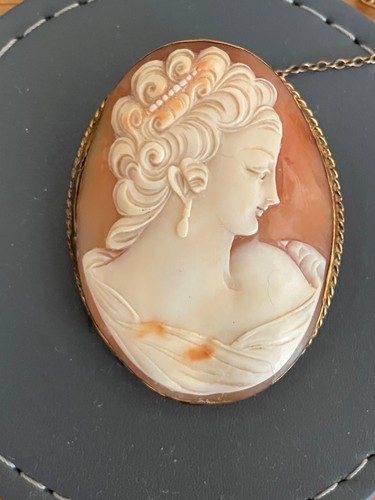 9ct yellow gold - gold, cameo