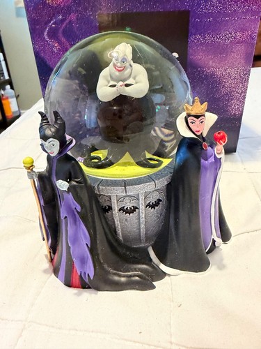 Disney villans snowglobe - ,