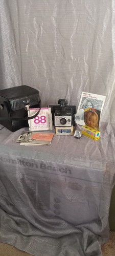 Vtg polaroid square - square, shooter
