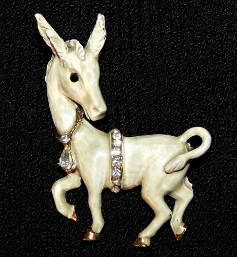 Jeanne donkey brooch vintage - donkey,