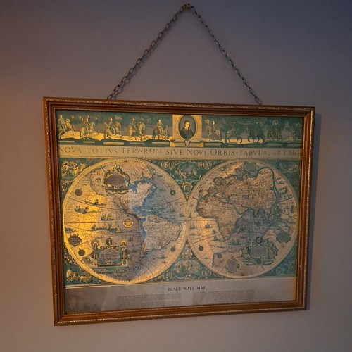 Vintage gold foil blaeu world - gold,