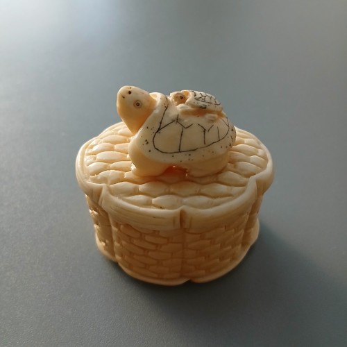 Netsuke vintage japanese hand - netsuke,
