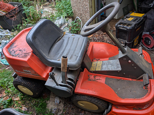 Husqvarna 850 petrol powered - 850,
