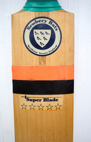Vintage cricket bat newbery - cricket,