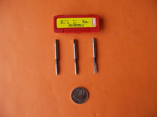 Precision thread tap set - thread,