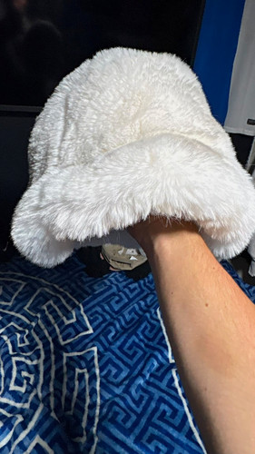 Alo white faux fur - white, hat