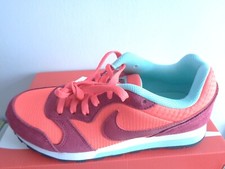 Nike MD Runner 2 women's