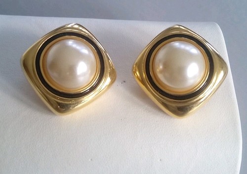 Vintage joan rivers earrings - joan,