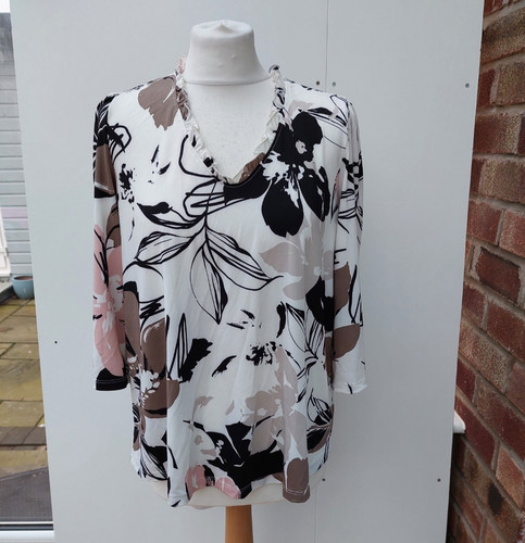 Kim frill neck - kim,