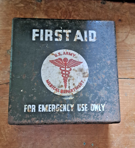 Ww2 american medical kit tin - medical,