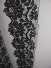 Victorian antique lace trimming 120cm