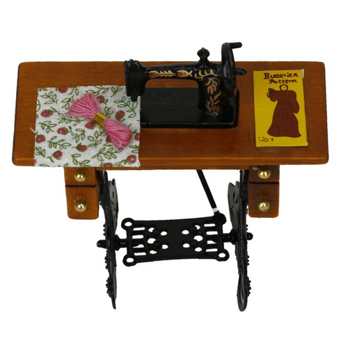 Scale vintage treadle - 1/12,