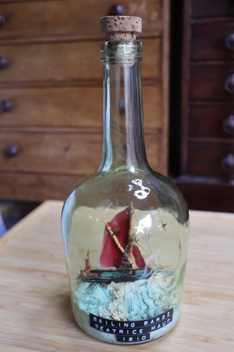 Vintage ship yacht bottle - in,