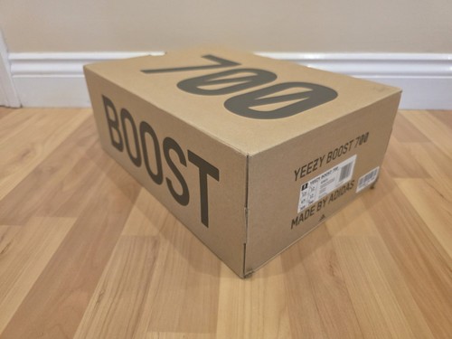 Empty box adidas yeezy boost - box,