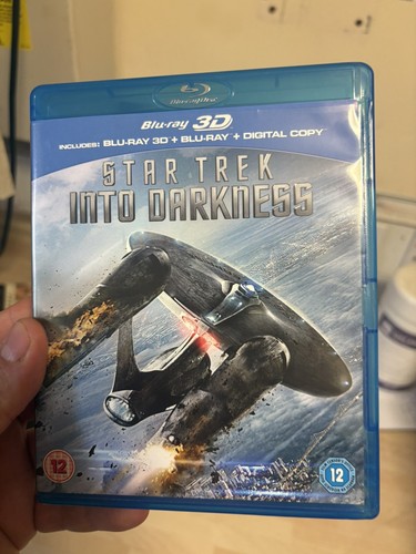 Star treck into - star,
