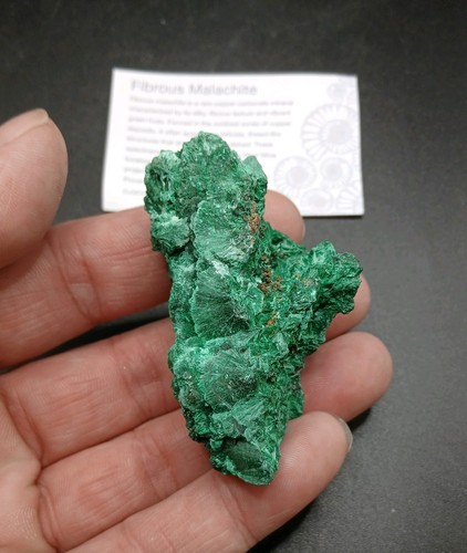 Raw fibrous malachite mineral - raw,