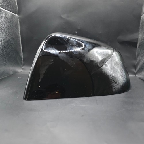 Tesla model wing - model, mirror