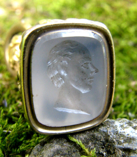 Intaglio xrare chalcedony - intaglio,