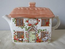 Sadler Decorative Tea Pot