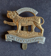 Royal Leicestershire Regt, British Military Bi Metal Cap Badge. 