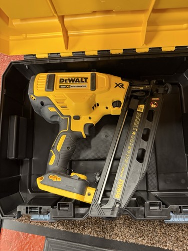 Dewalt dcn660n 18v - dewalt,