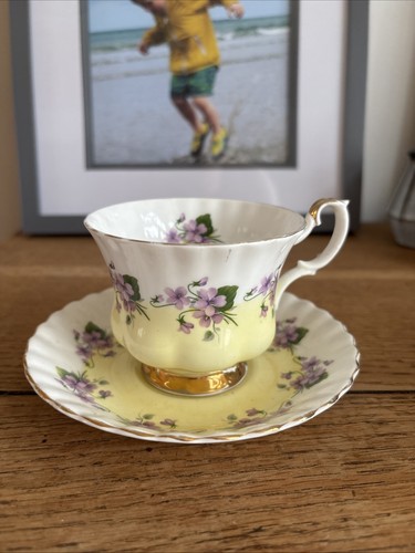 Vintage royal albert - royal,