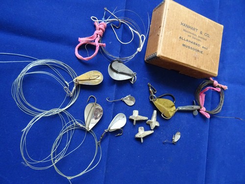 Vintage watchmakers box - box, +