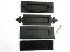 BLACK ANTIQUE OLD ENGLISH CAST