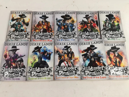 Skulduggery pleasant books - skulduggery,