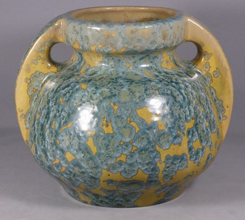 Pierrefonds ball vase - pierrefonds,,